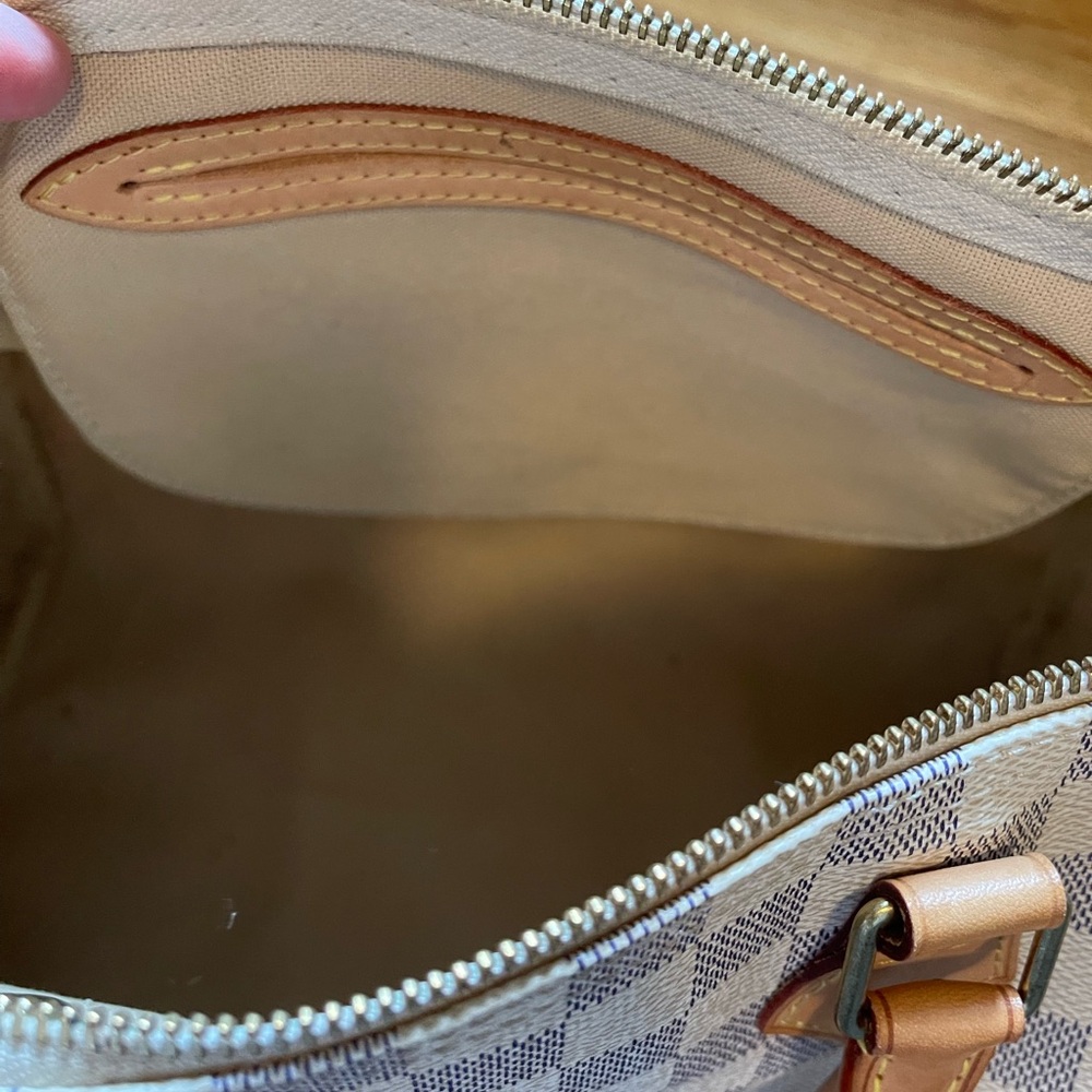 Authentic Louis Vuitton Speedy 30 - Picture 11 of 13